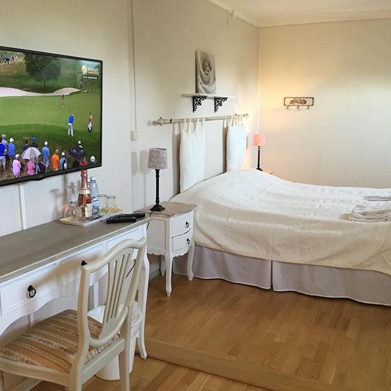 Herrgards Hotell Gyllene Haesten Вестервік Екстер'єр фото